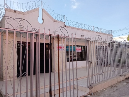 CASA PARA EL ARRIENDO COMERCIAL  EN LOS ALPES 